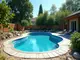 alles-wichtige-zum-schwimmbecken-einbau-planung-kosten-und-tipps